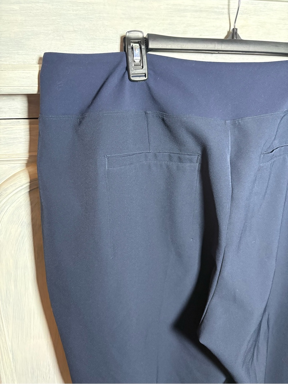 Athleta Navy Endless High Rise Pant Stretch Travel Comfort Athleisure Flattering - Picture 11 of 12